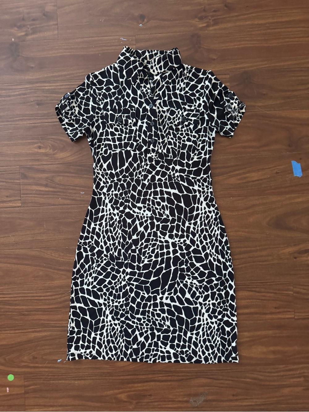 Enfocus Studio Black & White Printed Short Sleeve Mini Dress